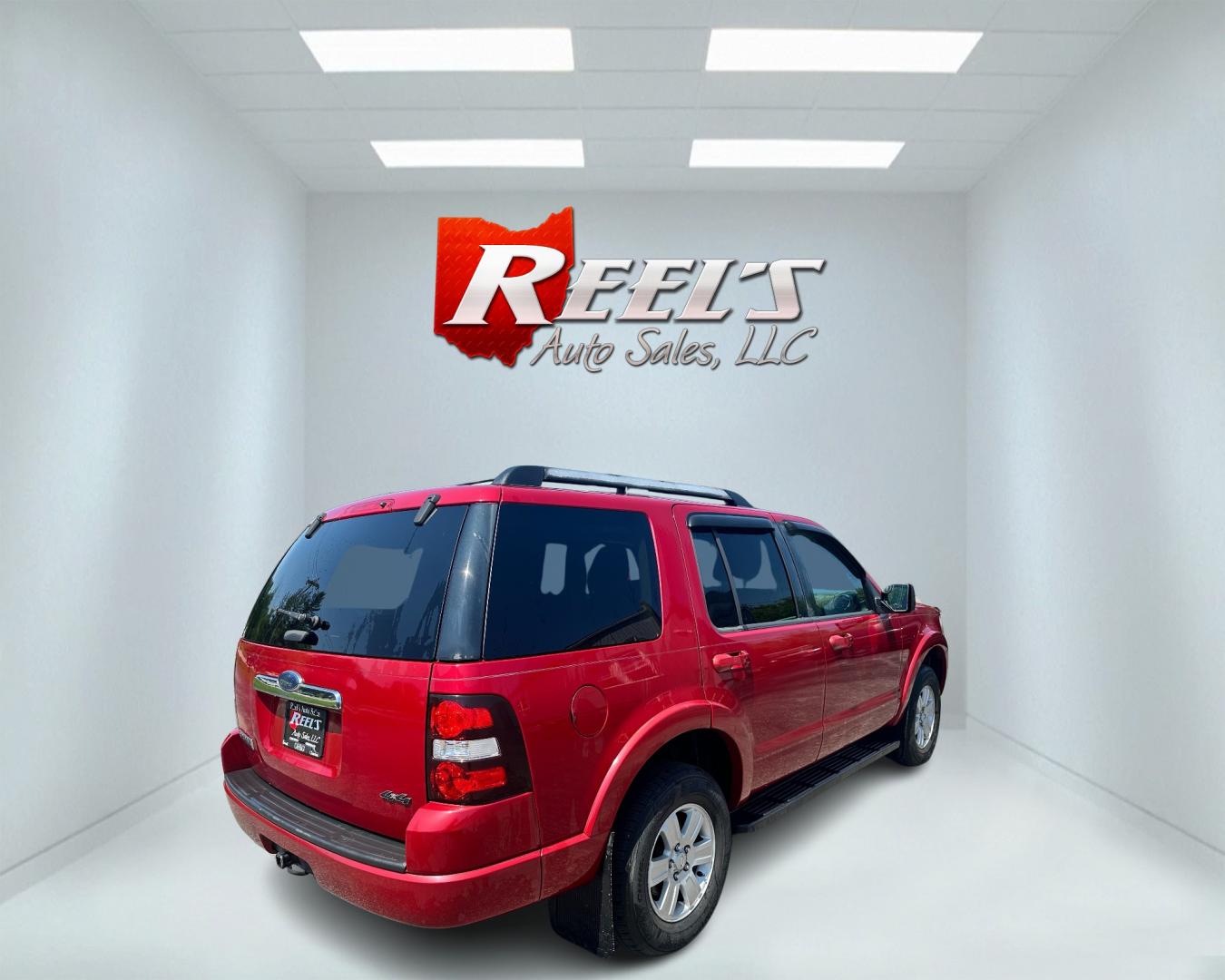 2009 Red /black Ford Explorer XLT (1FMEU73E89U) with an 4.0L V6 engine, 5-Speed Automatic transmission, located at 11115 Chardon Rd. , Chardon, OH, 44024, (440) 214-9705, 41.580246, -81.241943 - This 2009 Ford Explorer is a reliable and capable SUV, offering a 4.0L V6 engine paired with a 5-speed automatic transmission and full-time 4WD system. With a 3,500-pound towing capacity, it's suitable for moderate hauling needs. Additionally, the power driver's seat provides comfort and convenience - Photo#4